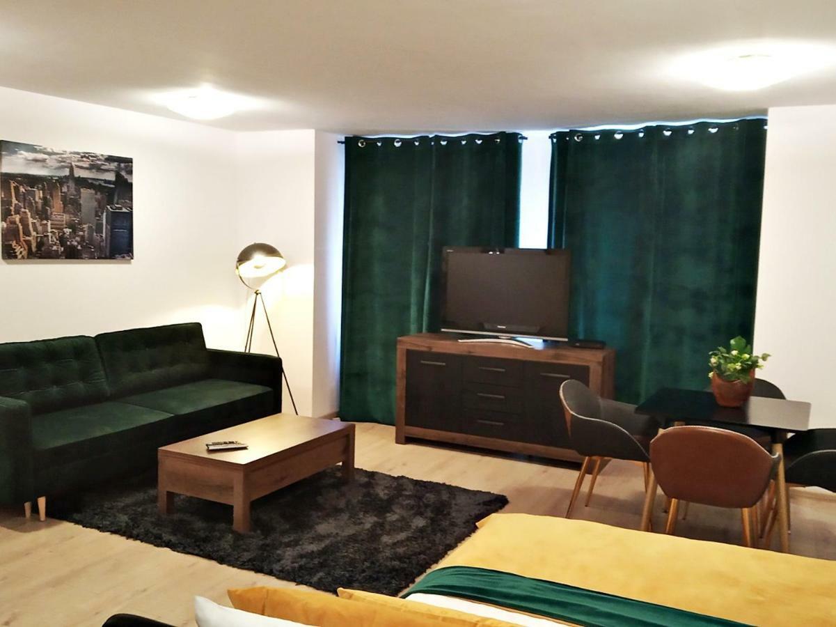 Downtown Studio Apartman Zielona Góra Kültér fotó