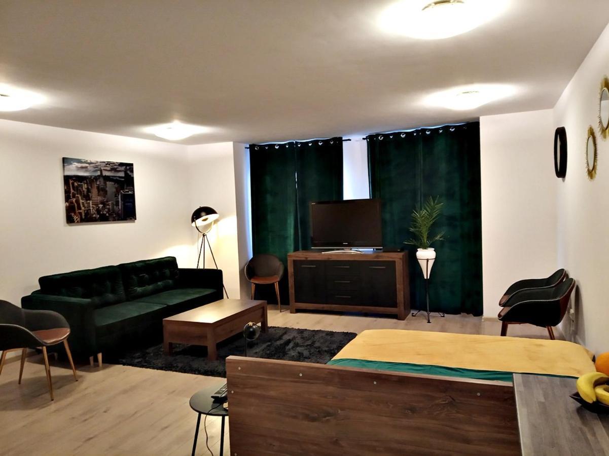 Downtown Studio Apartman Zielona Góra Kültér fotó